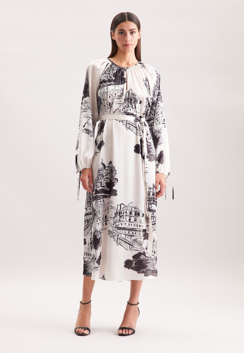 Raglankleid mit Schleifendetails und Taillengürtel aus Satin