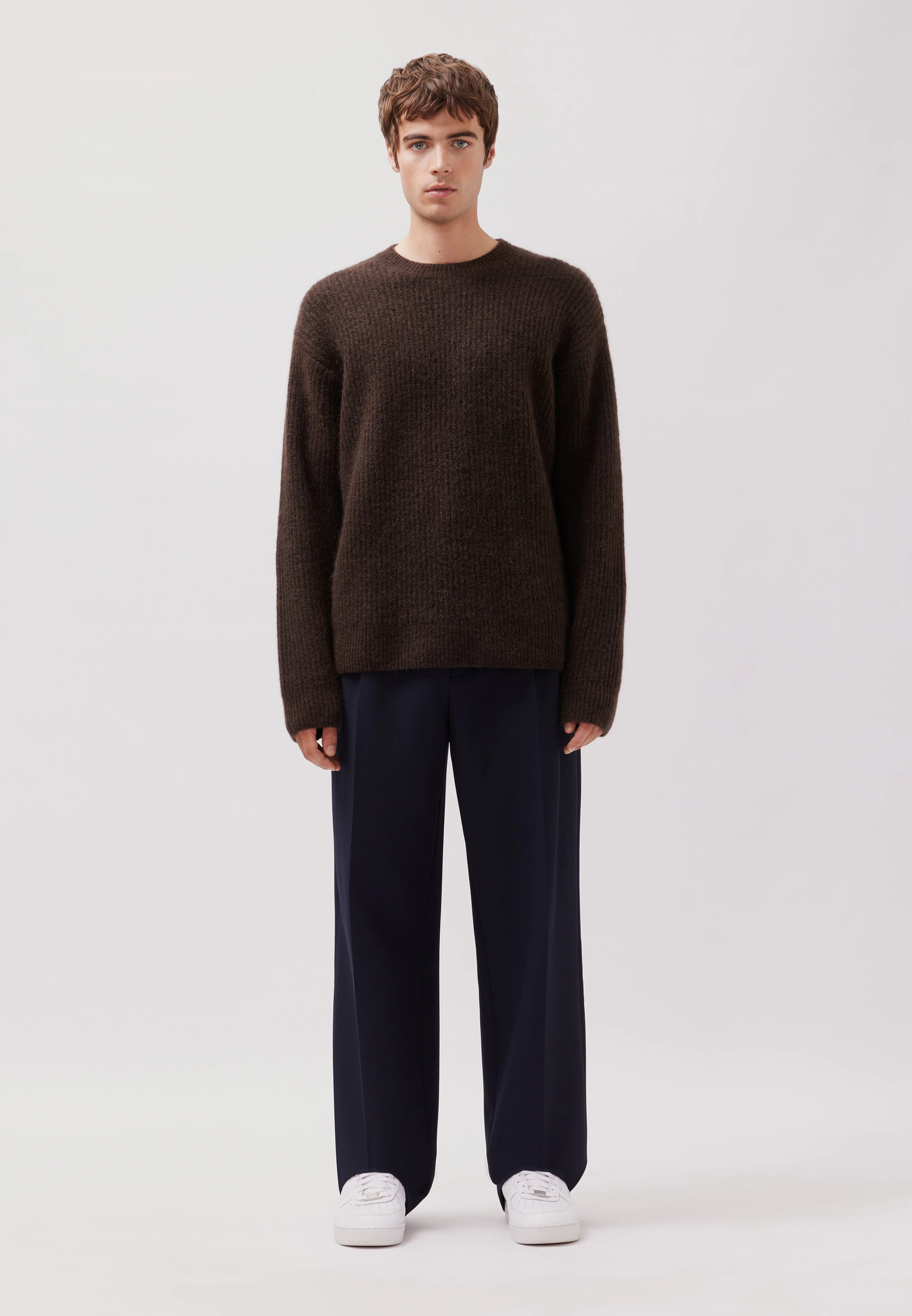 Oversized Rundhalspullover mit Mohair Braun L