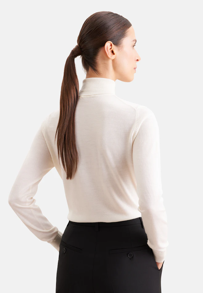 Pull léger en laine et en soie à col roulé dans Ecru | Boutique en ligne Seidensticker