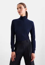 Lightweight wool and silk turtleneck sweater in Dunkelblau |  Seidensticker Onlineshop