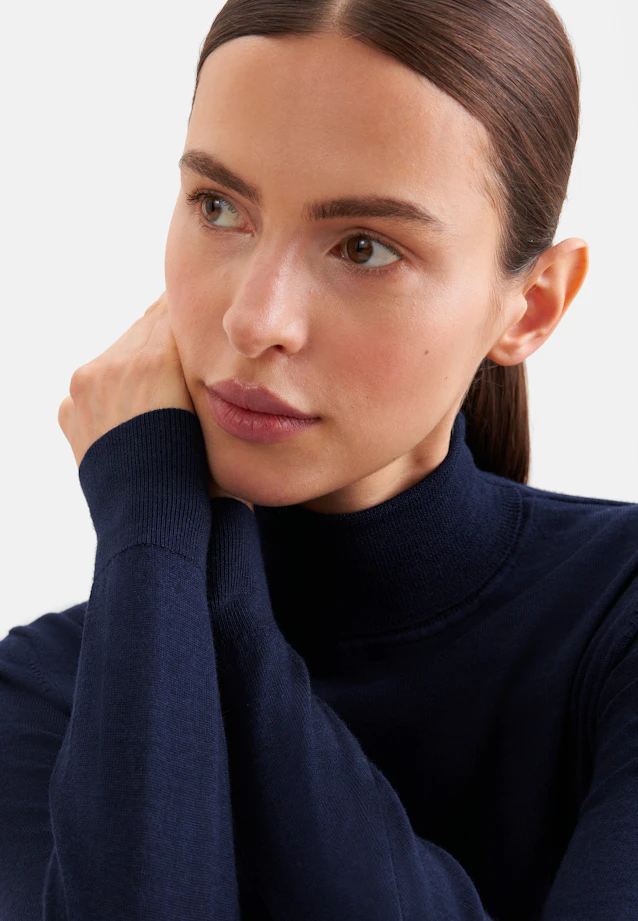Lightweight wool and silk turtleneck sweater in Dunkelblau |  Seidensticker Onlineshop