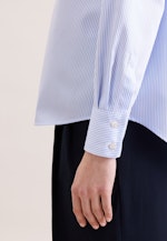 Hemdbluse in A- Linie aus Baumwollsatin in Mittelblau |  Seidensticker Onlineshop