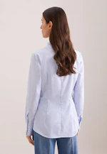 Kelchkragenbluse aus Baumwollsatin slim fit in Hellblau |  Seidensticker Onlineshop
