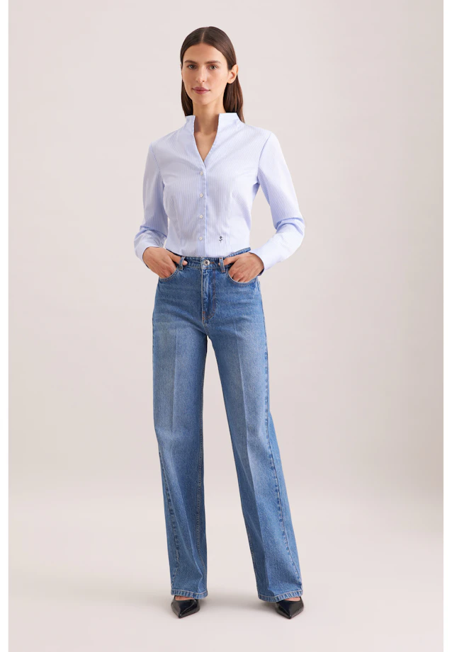 Chemisier à col en gobelet en satin de coton ajusté in Bleu Clair |  Seidensticker Onlineshop