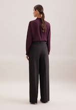 Gerade Hose mit Bügelfalten aus einer Wollmischung in Schwarz |  Seidensticker Onlineshop