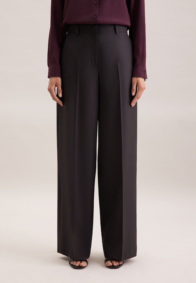 Gerade Hose mit Bügelfalten aus einer Wollmischung in Schwarz |  Seidensticker Onlineshop