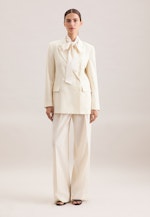 Zweireihiger Blazer mit Pattentaschen aus einer Wollmischung in Ecru |  Seidensticker Onlineshop