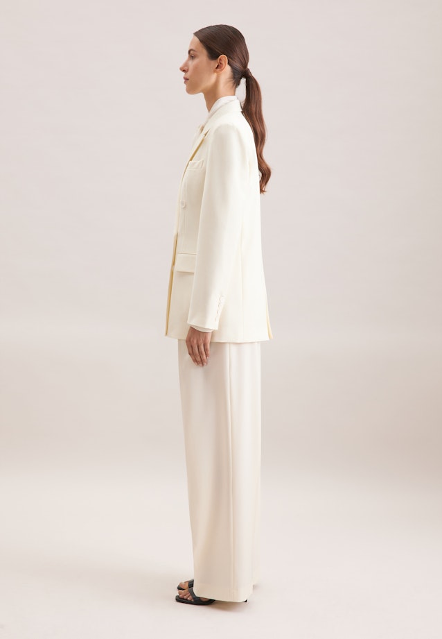 Zweireihiger Blazer mit Pattentaschen aus einer Wollmischung in Ecru |  Seidensticker Onlineshop
