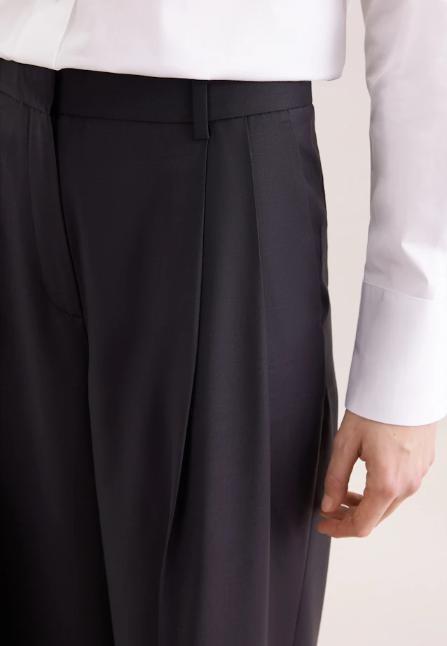 Bundfaltenhose aus einer Wollmischung in Dunkelblau |  Seidensticker Onlineshop