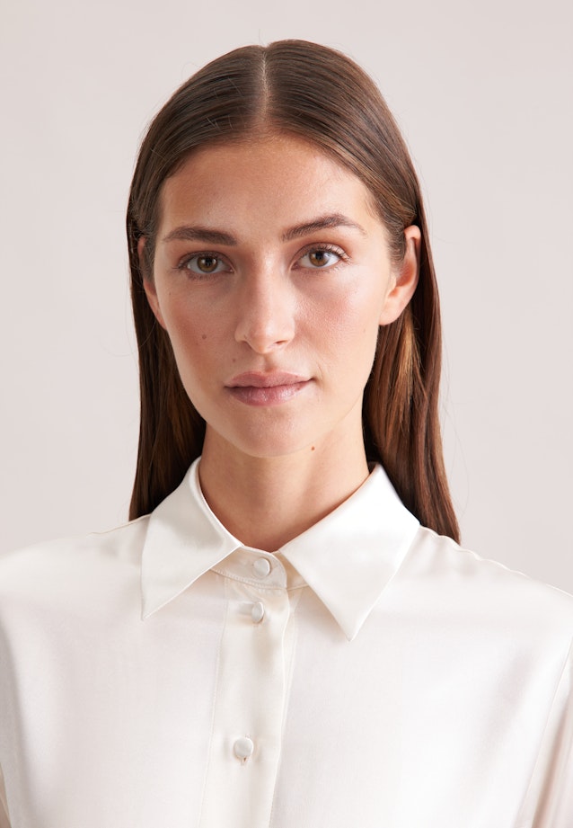 Satinierte Hemdbluse in Ecru |  Seidensticker Onlineshop