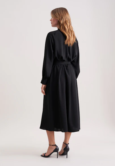 Flowing dress with stand-up collar and waist belt in Schwarz |  Seidensticker Onlineshop