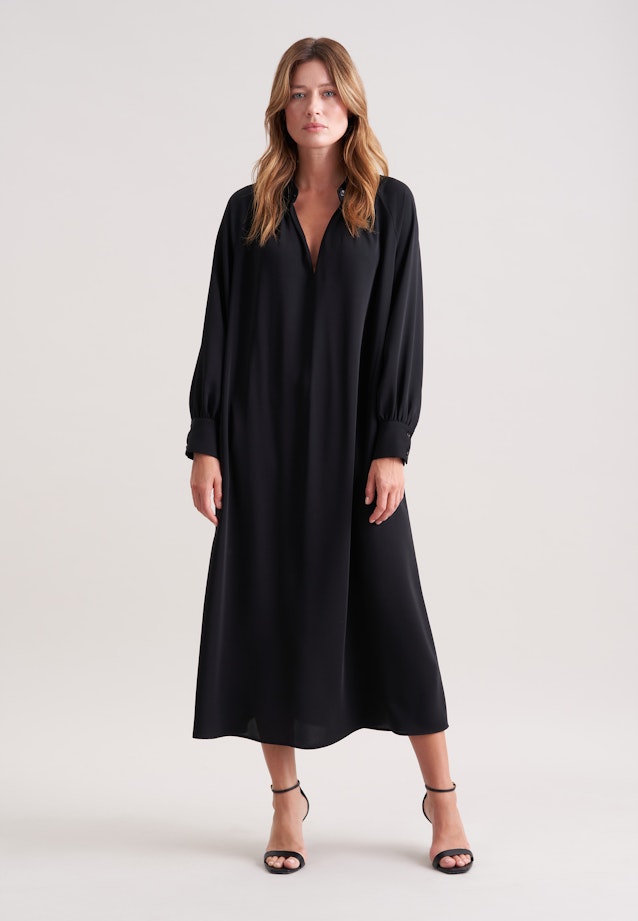 Fließendes Kleid mit Gürtel in Schwarz |  Seidensticker Onlineshop