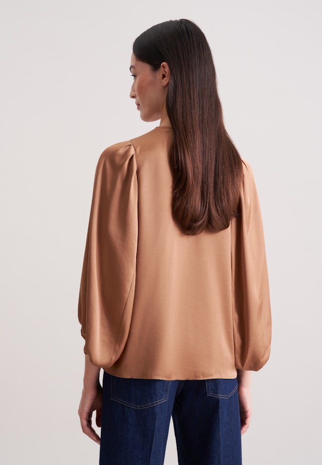Satiniertes Blusenshirt mit V- Ausschnitt in Beige | Seidensticker Onlineshop