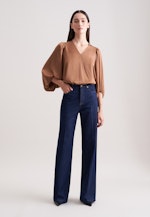 Satiniertes Blusenshirt mit V- Ausschnitt in Beige |  Seidensticker Onlineshop