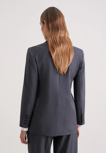 Zweireihiger Blazer mit Pattentaschen aus einer Wollmischung in Grau |  Seidensticker Onlineshop