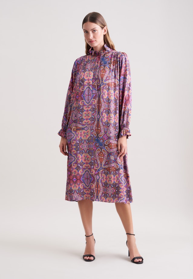 Satiniertes Kleid mit Rüschen und Gürtel in Rosa |  Seidensticker Onlineshop