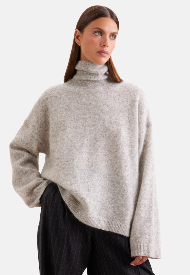 Pull à col roulé en laine et mohair oversize dans Gris | Boutique en ligne Seidensticker