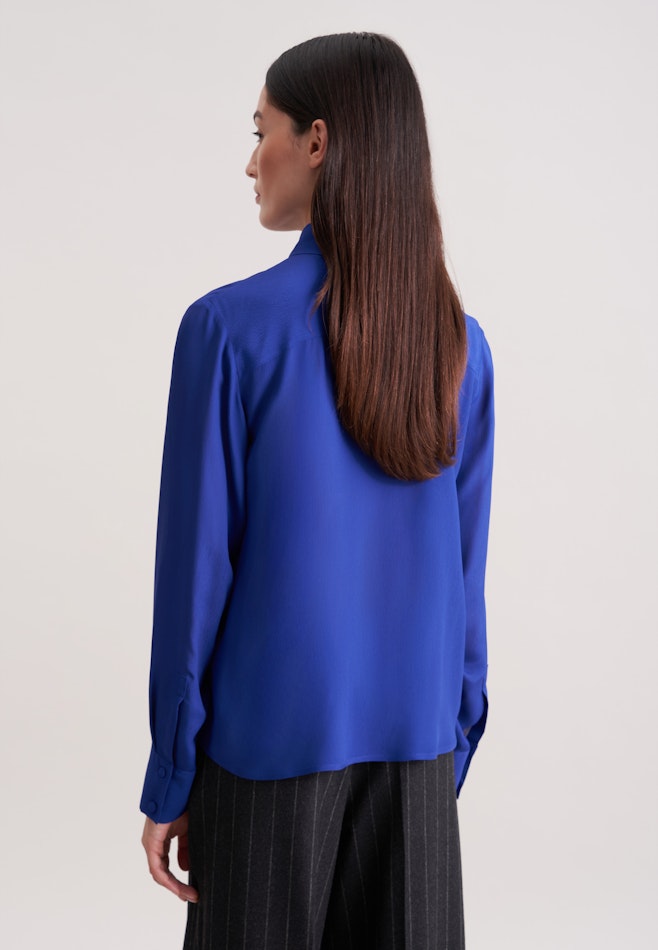 Fließende Hemdbluse aus Chiffon in Mittelblau | Seidensticker Onlineshop