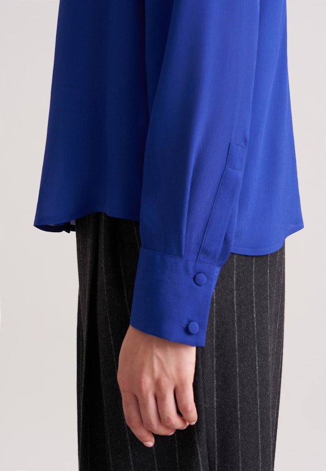 Fließende Hemdbluse aus Chiffon in Mittelblau |  Seidensticker Onlineshop