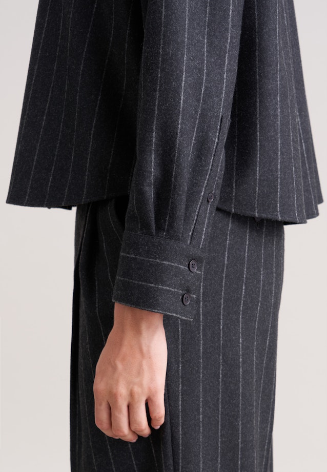 Boxy Bluse aus Flanell Nadelstreifen in Grau |  Seidensticker Onlineshop