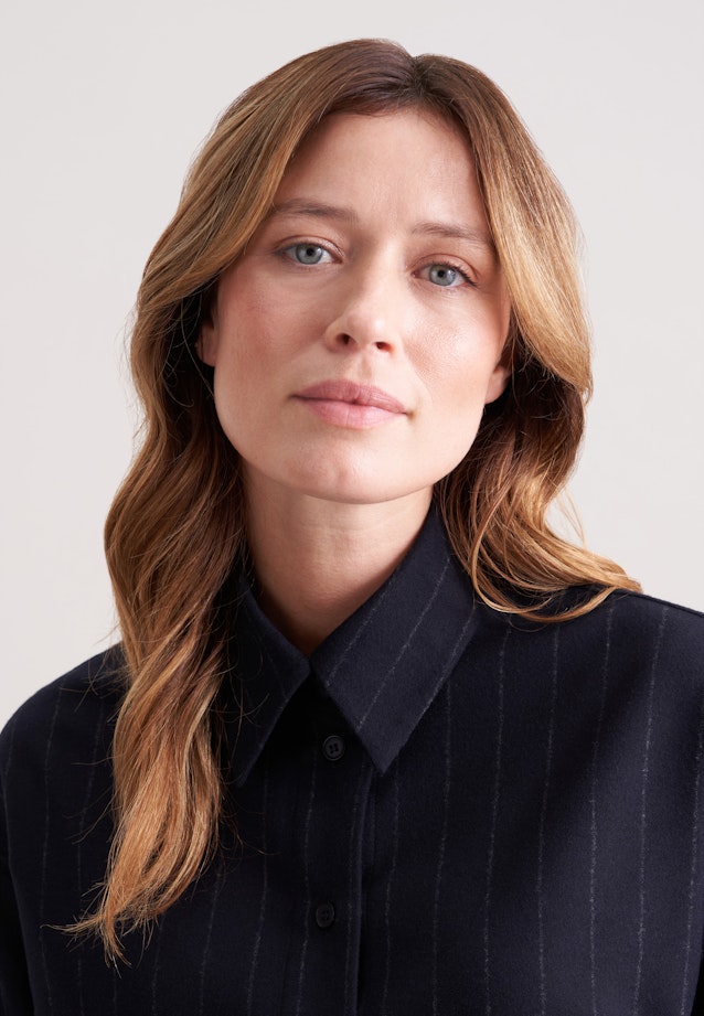 Boxy Bluse aus Flanell Nadelstreifen in Dunkelblau |  Seidensticker Onlineshop