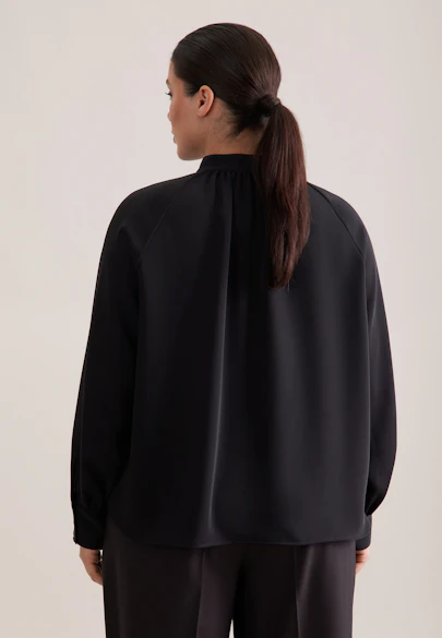 Raglanbluse mit Stehkragen in Schwarz |  Seidensticker Onlineshop