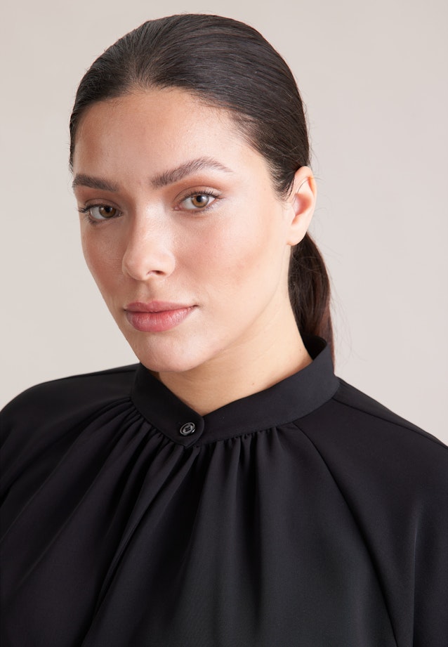 Raglanbluse mit Stehkragen in Schwarz |  Seidensticker Onlineshop