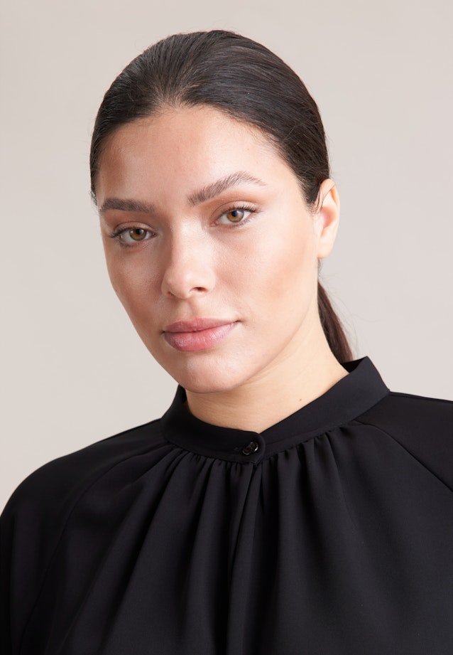 Fließendes Kleid mit Gürtel in Schwarz |  Seidensticker Onlineshop