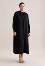 Fließendes Kleid mit Gürtel in Schwarz |  Seidensticker Onlineshop