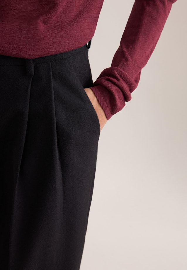 THE PANTS Bundfaltenhose aus Flanell in Schwarz |  Seidensticker Onlineshop