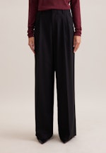 THE PANTS Bundfaltenhose aus Flanell in Schwarz |  Seidensticker Onlineshop