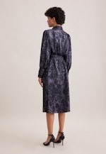 Satiniertes Hemdblusenkleid mit Gürtel in Grau |  Seidensticker Onlineshop