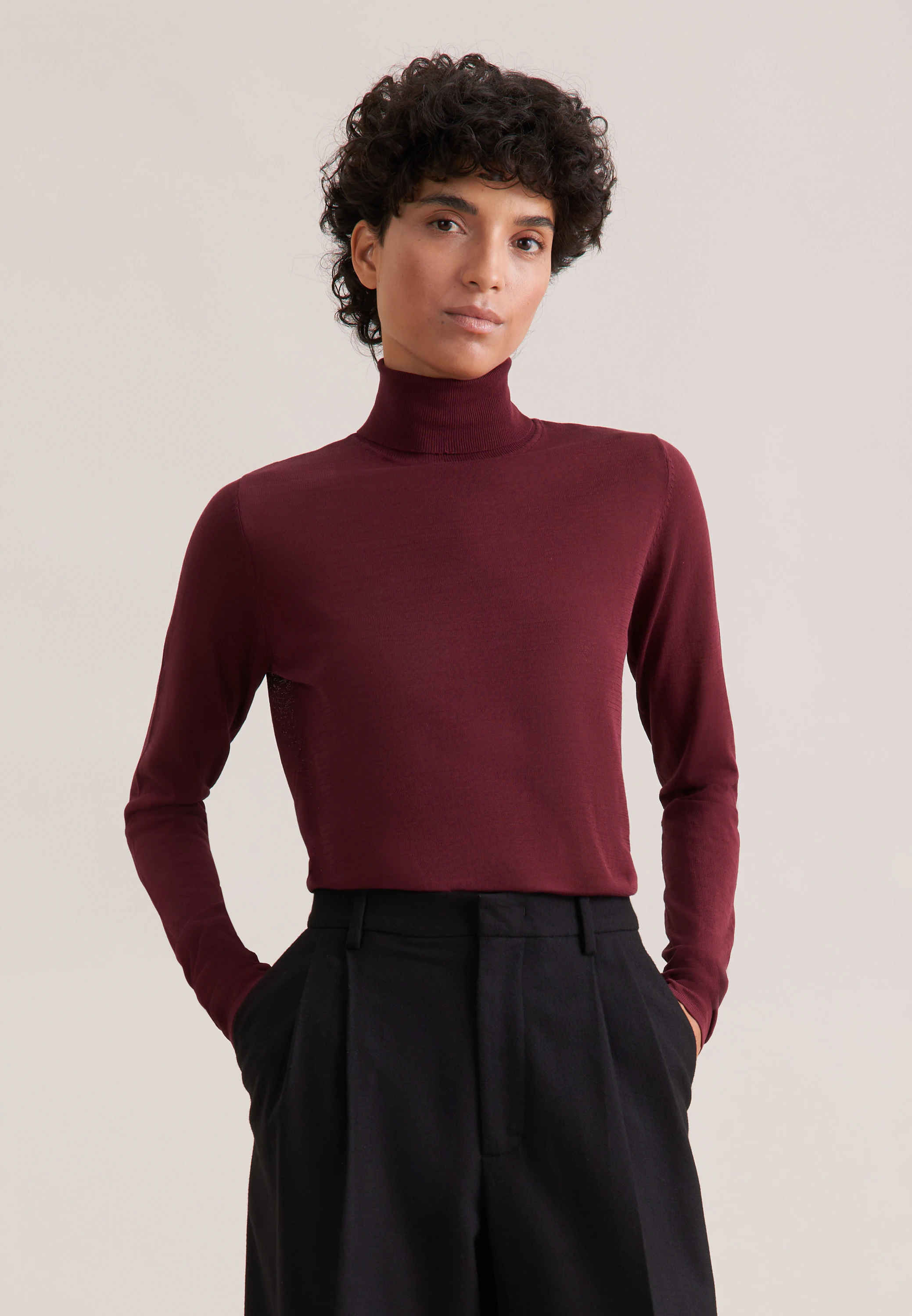 THE ESSENTIAL Feinstrick Rollkragenpullover mit Seide Rot