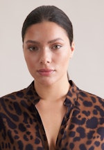 Satiniertes Kleid mit voluminösen Ärmeln in Braun |  Seidensticker Onlineshop