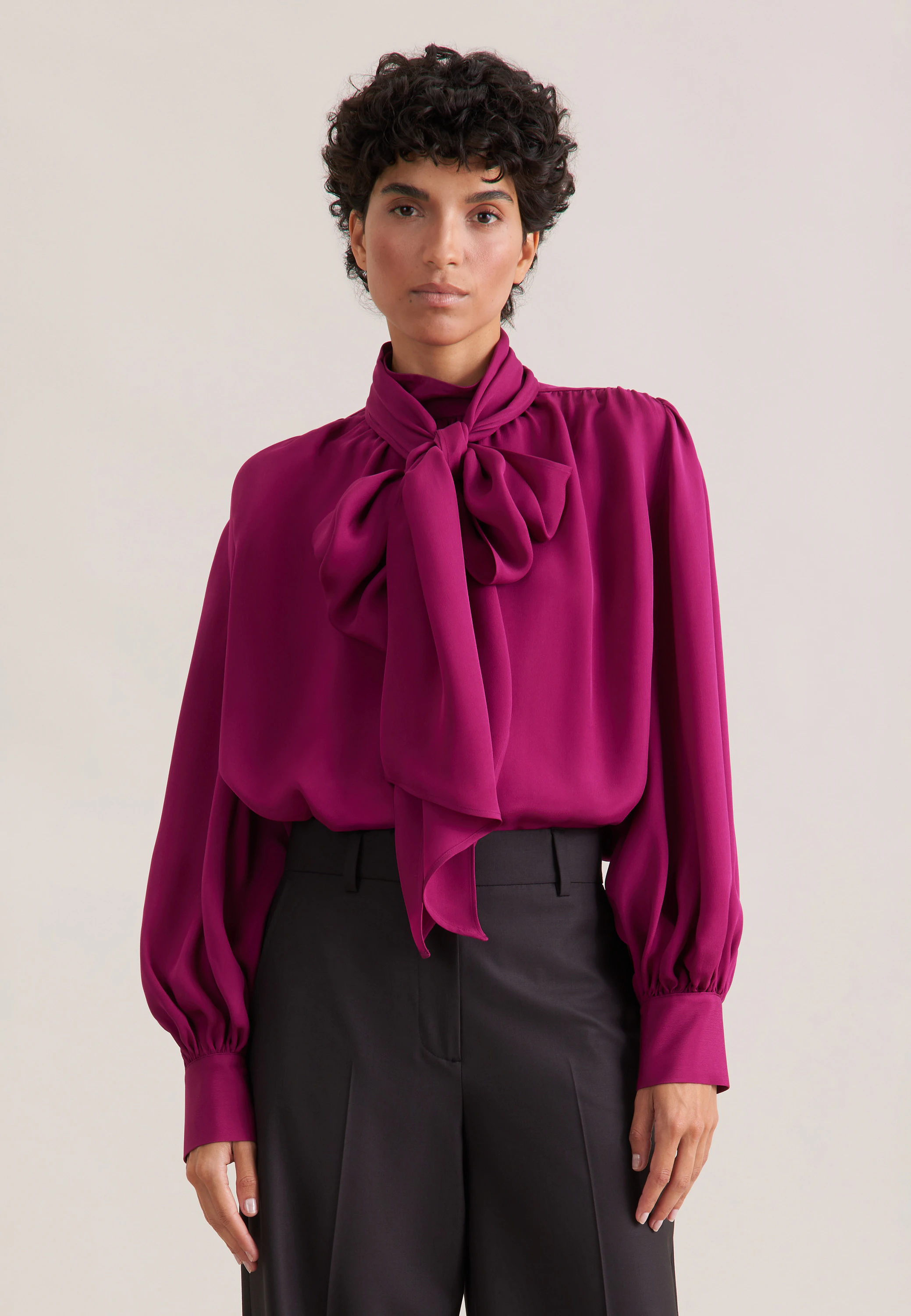 Bluse mit Stehkragen und angesetzter Schluppe Rosa/Pink 44