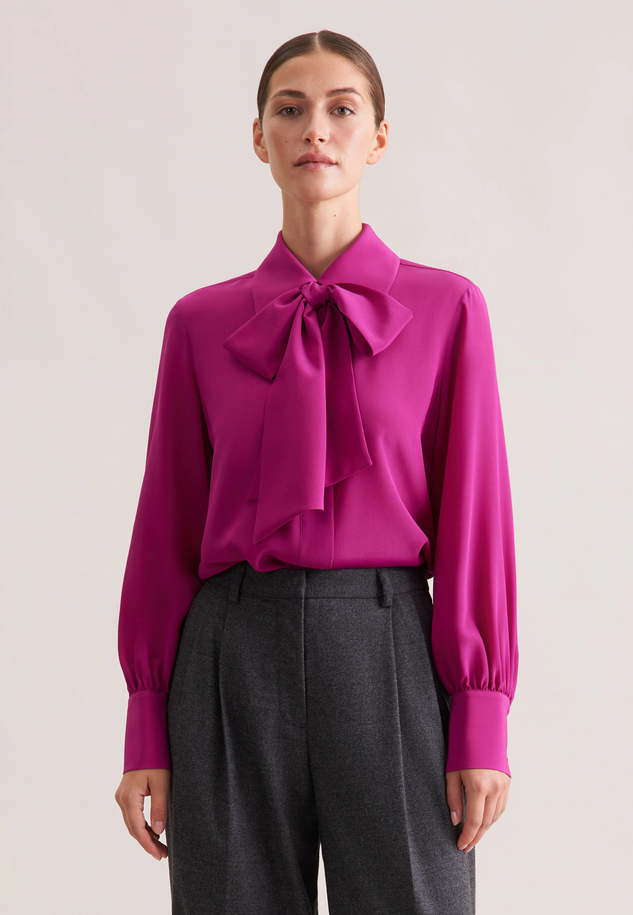 Hemdbluse aus Seide mit abnehmbarer Schluppe Rosa/Pink 44
