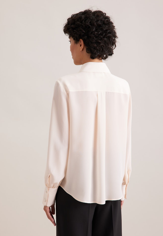 Hemdbluse aus Seide mit abnehmbarer Schluppe in Ecru | Seidensticker Onlineshop