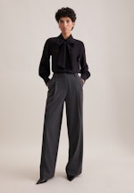 Hemdbluse aus Seide mit abnehmbarer Schluppe in Schwarz |  Seidensticker Onlineshop