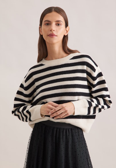 Rundhalspullover mit Kaschmir in Schwarz |  Seidensticker Onlineshop