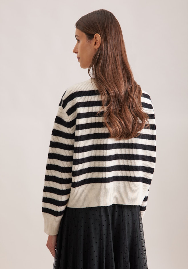 Rundhalspullover mit Kaschmir in Schwarz | Seidensticker Onlineshop