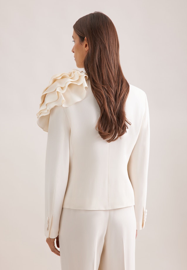 Taillierter Blazer mit abnehmbarer Blüte in Weiß |  Seidensticker Onlineshop