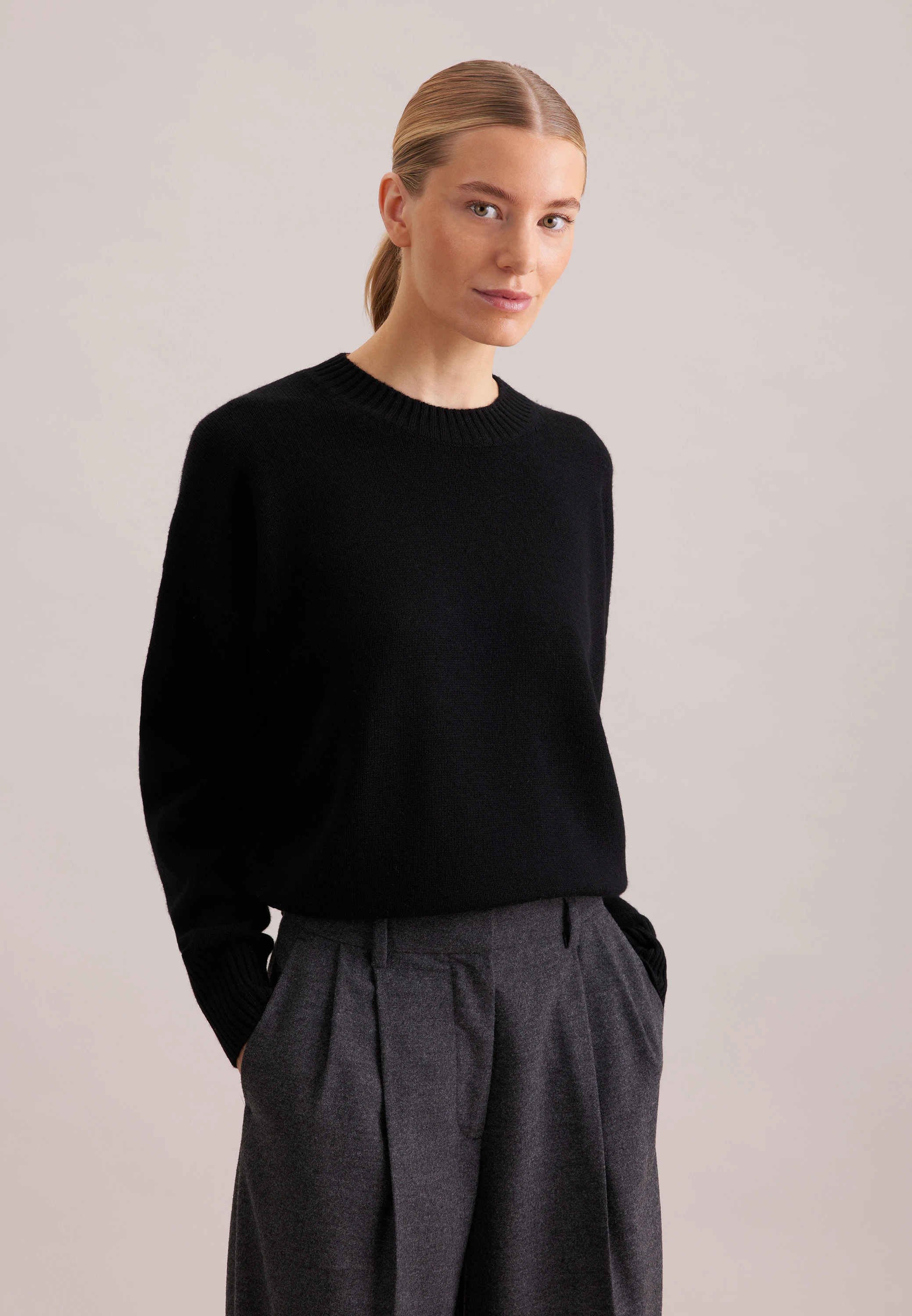 Pullover aus Kaschmir und Wolle Schwarz