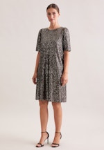 Pailletten Halbarmkleid in A- Linie in Gold |  Seidensticker Onlineshop