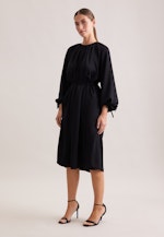 Raglankleid mit Schleifendetail in Schwarz |  Seidensticker Onlineshop