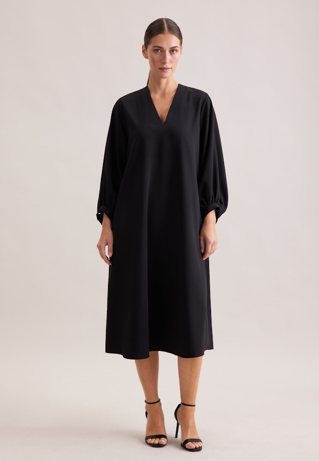 Fließendes Blusenkleid mit V- Ausschnitt in Schwarz |  Seidensticker Onlineshop
