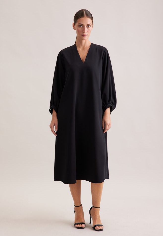 Fließendes Blusenkleid mit V- Ausschnitt in Schwarz | Seidensticker Onlineshop
