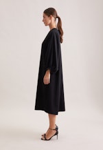 Fließendes Blusenkleid mit V- Ausschnitt in Schwarz |  Seidensticker Onlineshop