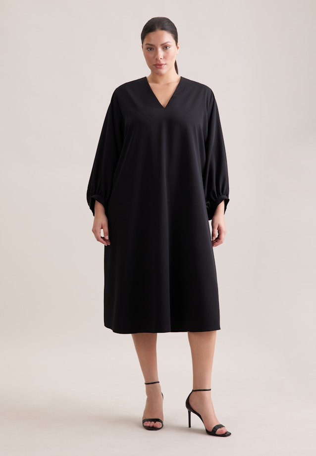 Fließendes Blusenkleid mit V- Ausschnitt in Schwarz |  Seidensticker Onlineshop