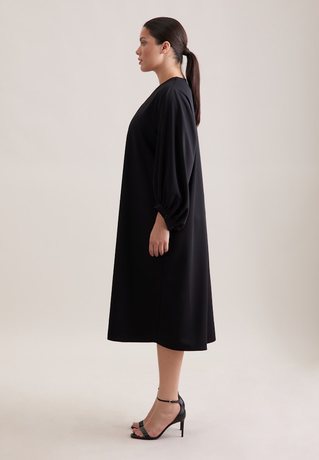 Fließendes Blusenkleid mit V- Ausschnitt in Schwarz |  Seidensticker Onlineshop