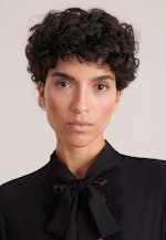 Kleid mit Spitzendetail und Plissee in Schwarz |  Seidensticker Onlineshop